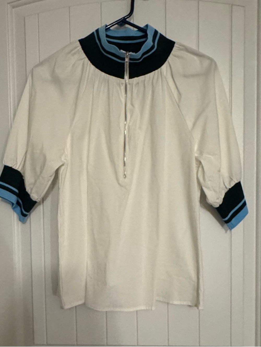 VOY Los Angeles Ivory Half Zip Puff Sleeve Blouse Varsity Trim - Picture 4 of 6